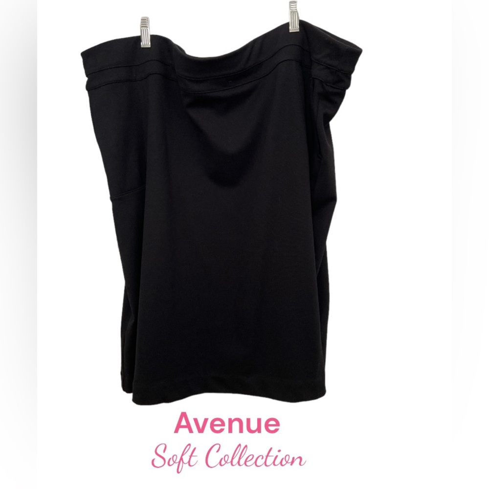 26-28W AVENUE Black Pull-On Straight Skirt with Elastic Waist